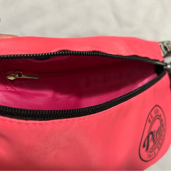 PINK Fanny pack. Still looks very new and used only a fee times. - Picture 2 of 2